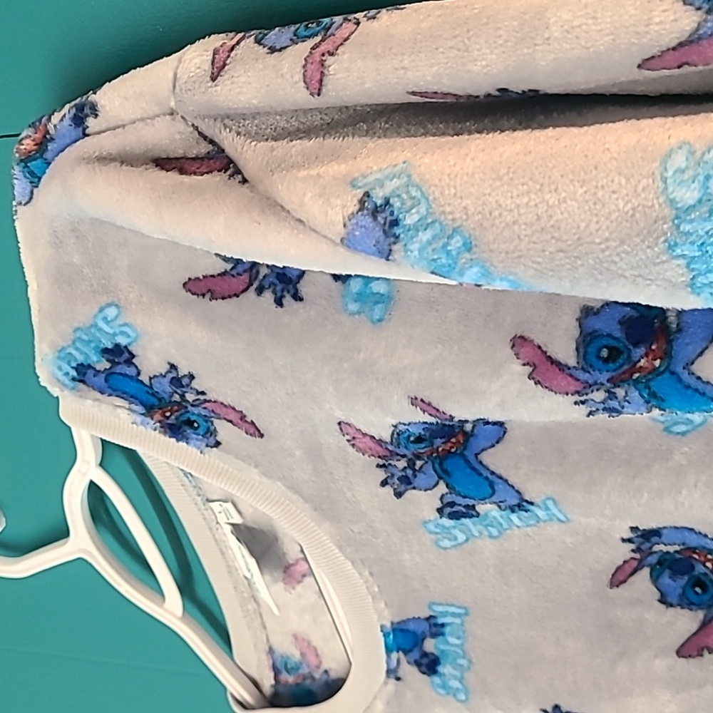 Disney Stitch Sweatshirt (SUPER SOFT) - Picture 2 of 4